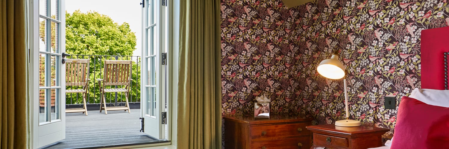 Stay at The Black Horse in Climping, West Sussex