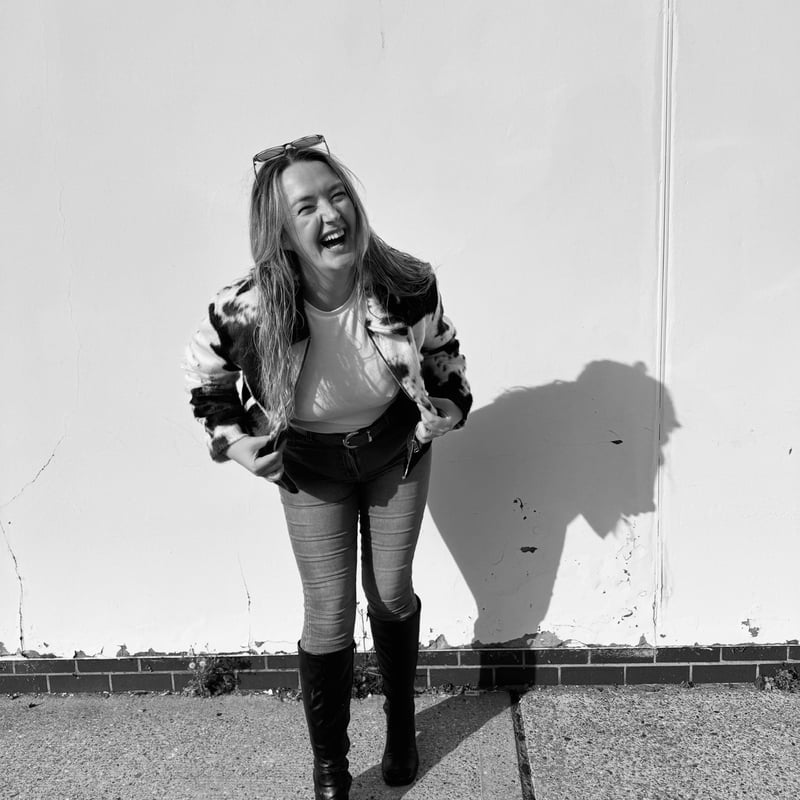 Live Music in Climping | Sophie O'Liv | The Black Horse