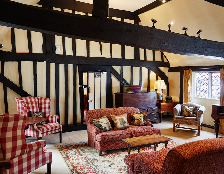 Lounge Bar & Conservatory at The Spread Eagle in Midhurst, West Sussex