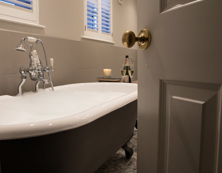 Feature Four Poster Room at The Spread Eagle Hotel in Sussex